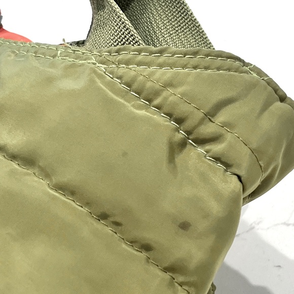 Quilted Carry All Tote - Camo - Picture 5 of 6